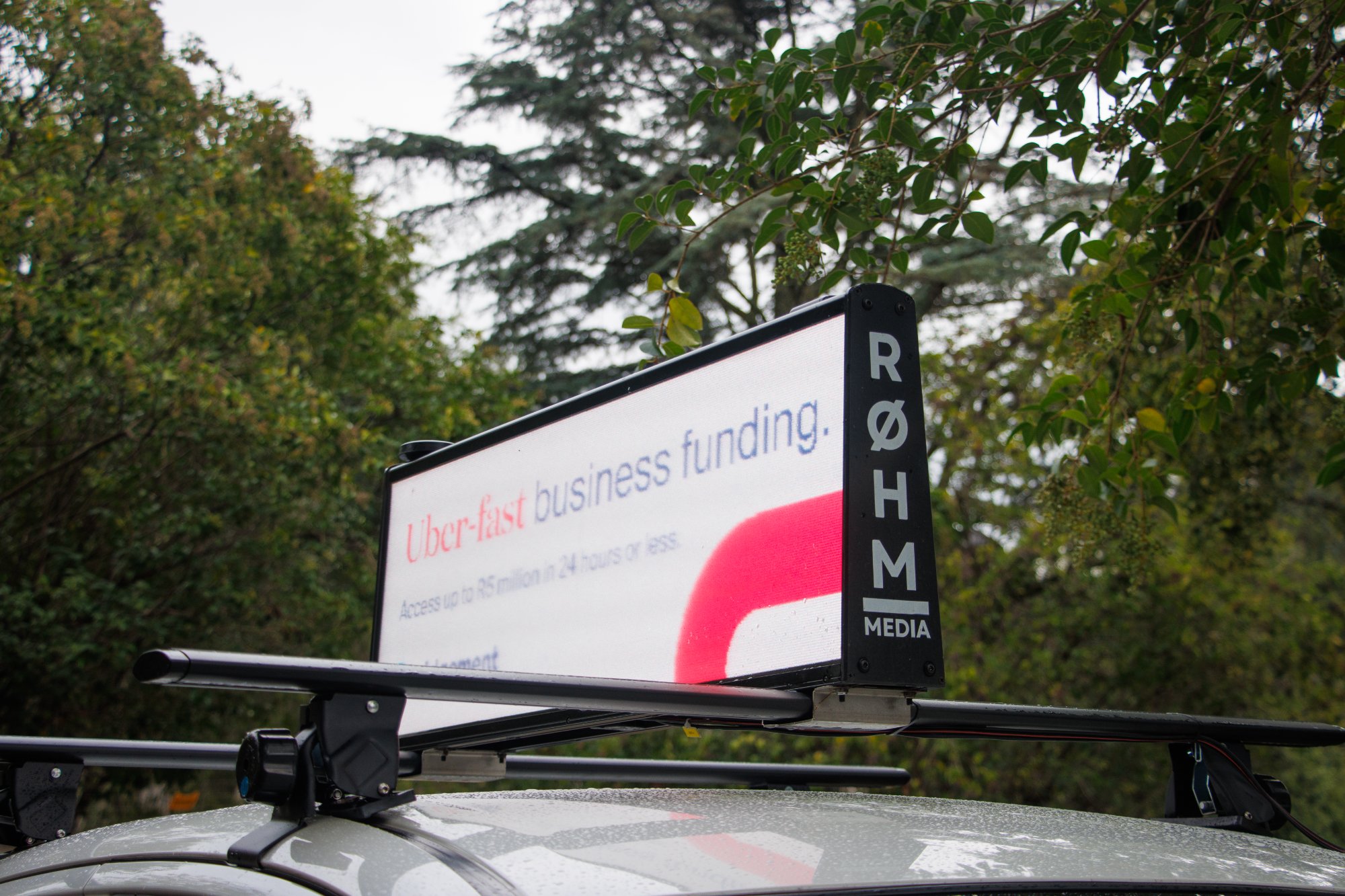 Bridgement business funding ad close-up on ROHM Media screen